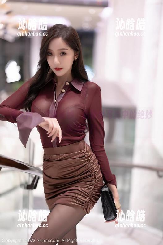 秀人网-清妙 秀人网 - 走近清妙,品味她写真中的绝妙美脚图片