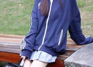 秀人网 - 甜妮白色写真更新,能不能少点‘白’更多点‘亮’?