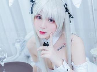 清姬泳装写真集在羊大真人的手里，资源满满，你还不点开？
