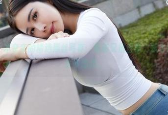 蜜桃社 - 木奈奈的精选黑丝写真:明明又很日常,却也让人忍不住多想想。