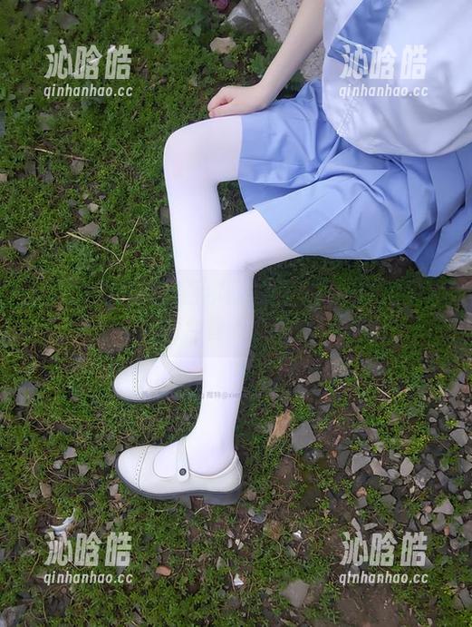 难道只有我觉得西尔酱的最新汉服腰套图太适合春天了吗？