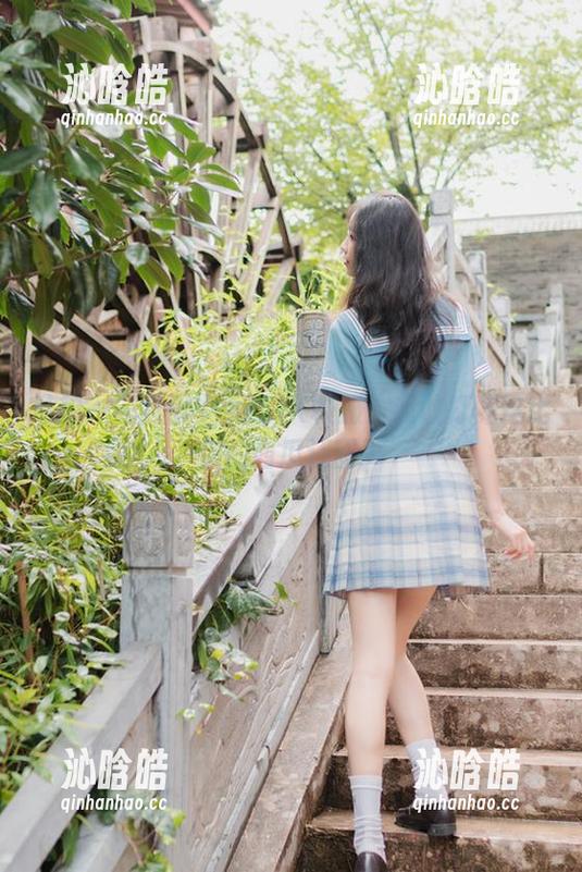 私拍——西瓜少女的JK校服：我敢打赌这比你的西瓜还甜！