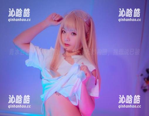 青水百合子内衣自拍，作品中的巧妙构图，我想说已被俘获。