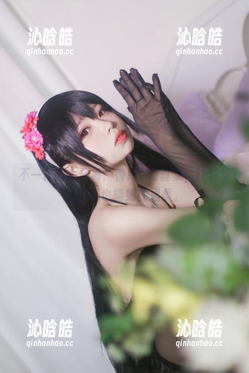 不一样的牛仔裤：香川澪写真集，让你觉得牛仔也能如此温柔。